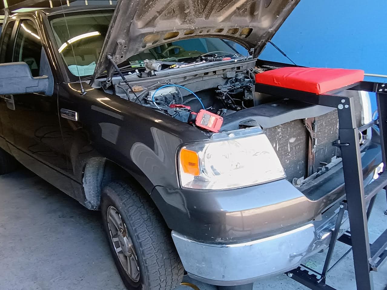 2005 Ford F-150 Intake Manifold Gasket Replacement image 3