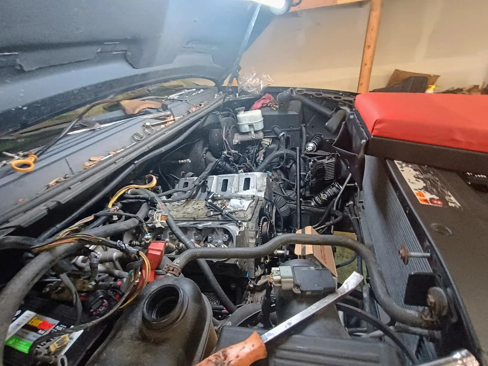 GMC Yukon Valve Cover Gasket Replacement image 1
